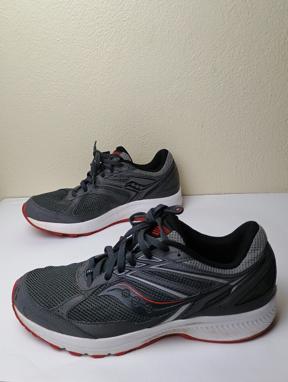 Saucony Cohesion 14 Trail Men's 11.5 Running Sneaker Shoes Charcoal/Red